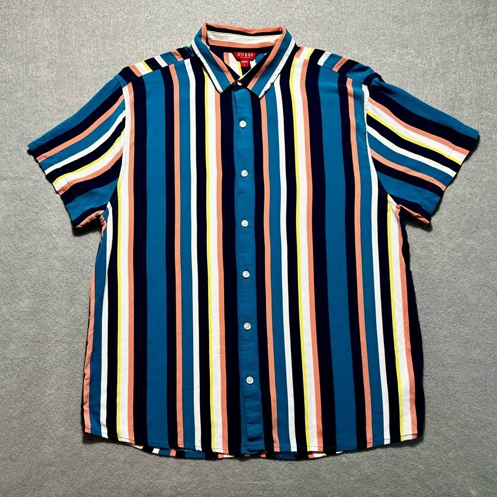 GUESS Los Angeles Men’s Shirt Large Multicolor Vertical Stripes Rayon Blend